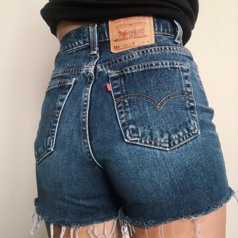 VINTAGE LEVIS 521 CUTOFF SHORTS